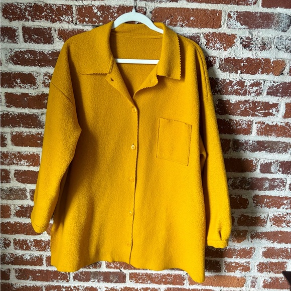 Vintage mustard yellow shacket, can act as a shirt or light jacket - Picture 7 of 9